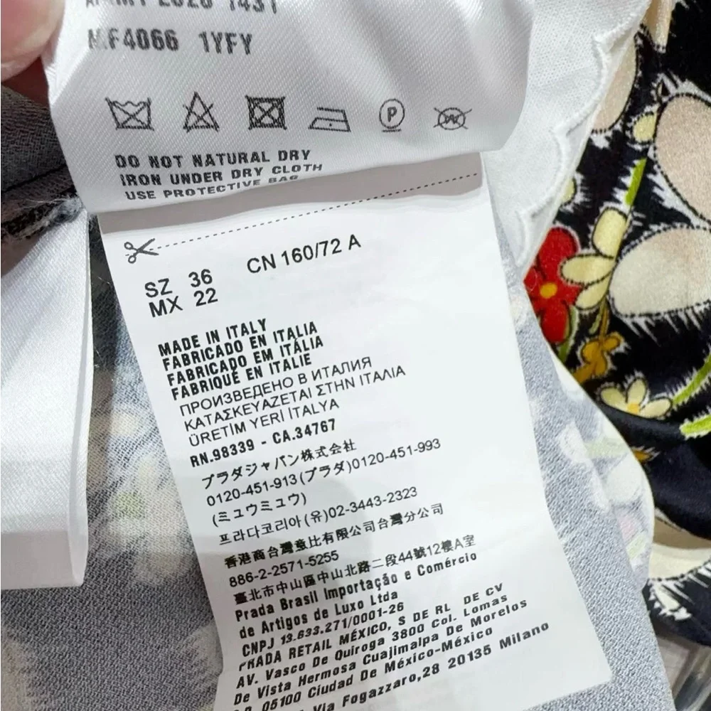 🚩steal authentic Miu Miu Black and White Garment - Picture 5 of 7